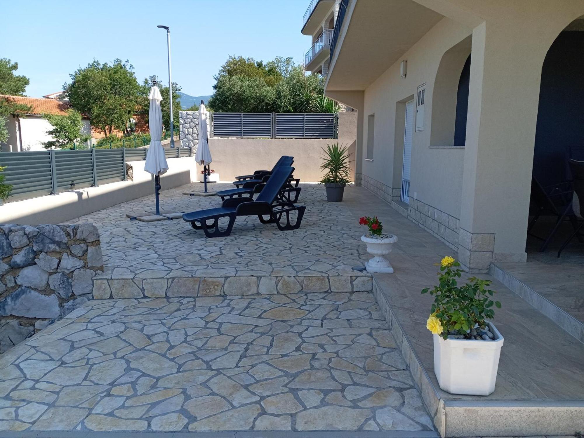 Apartmani Suzana Crikvenica Exterior foto